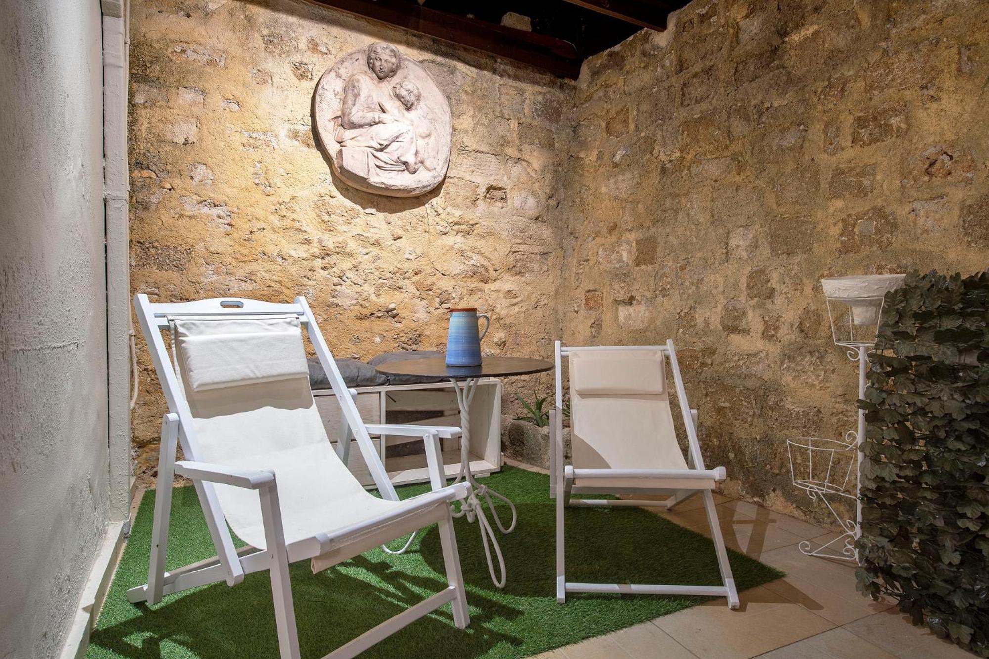 Old Town Corner Luxury Studios Rhodes City Eksteriør bilde